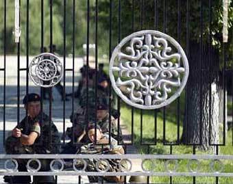         .  Reuters, 18  2005 