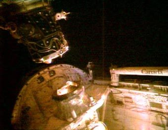  Discovery  .    NASA