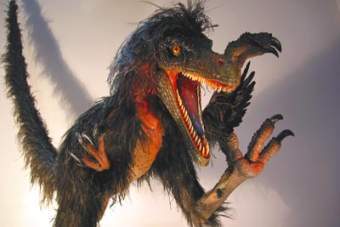   Velociraptor,    artdinouveau.com 