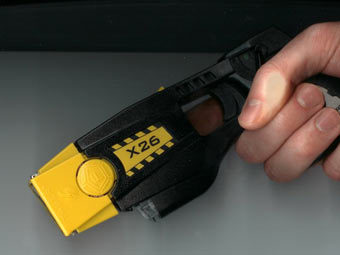 .    defensereview.com 