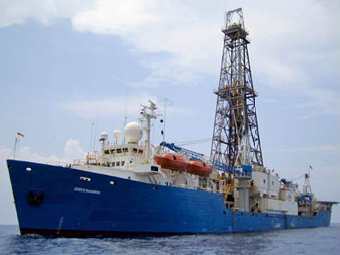 ����� JOIDES Resolution. ���� JOI Alliance/IODP. 