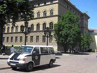   .  Xil   wikipedia.org